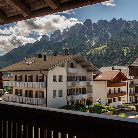 Alma Mountain Residence Dobbiaco Bagian luar foto