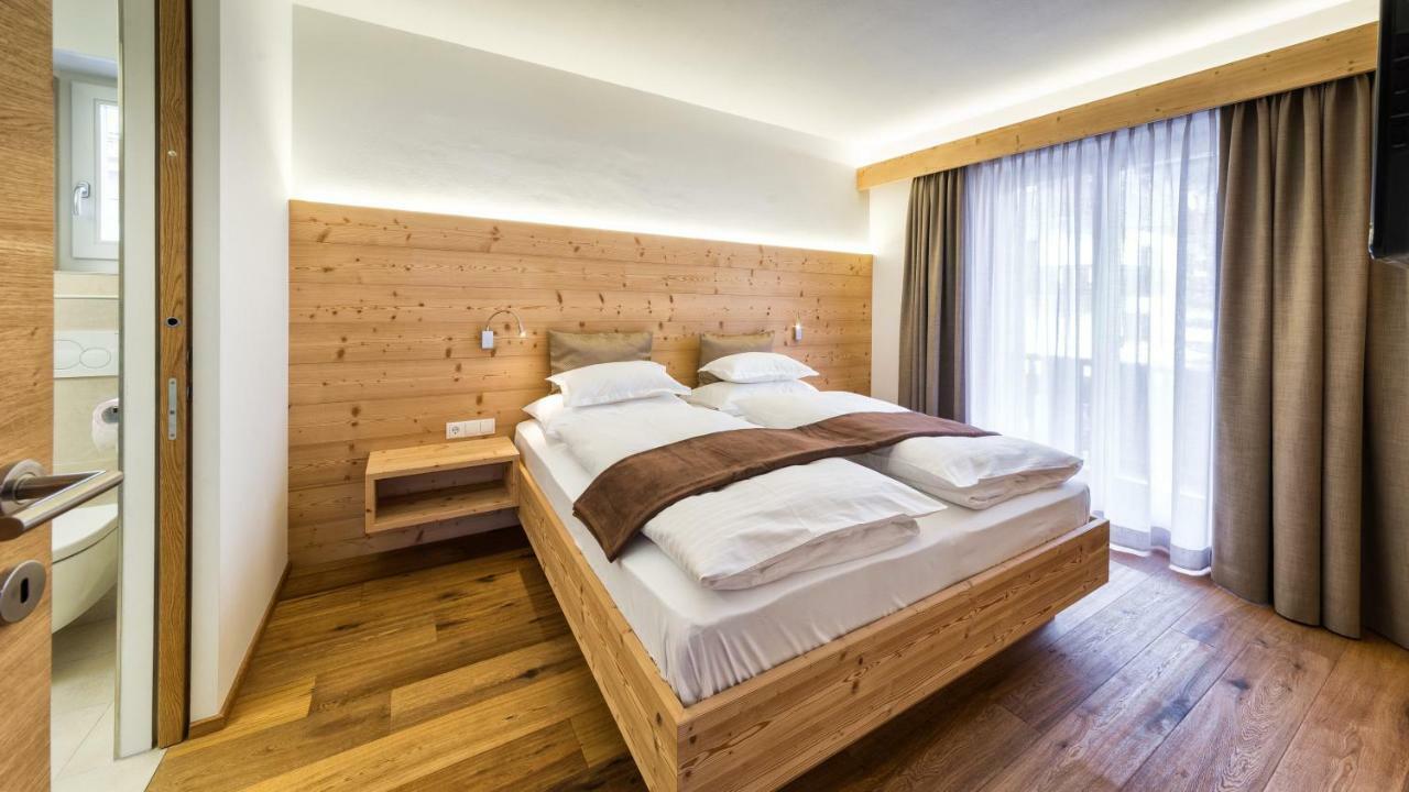 Alma Mountain Residence Dobbiaco Bagian luar foto